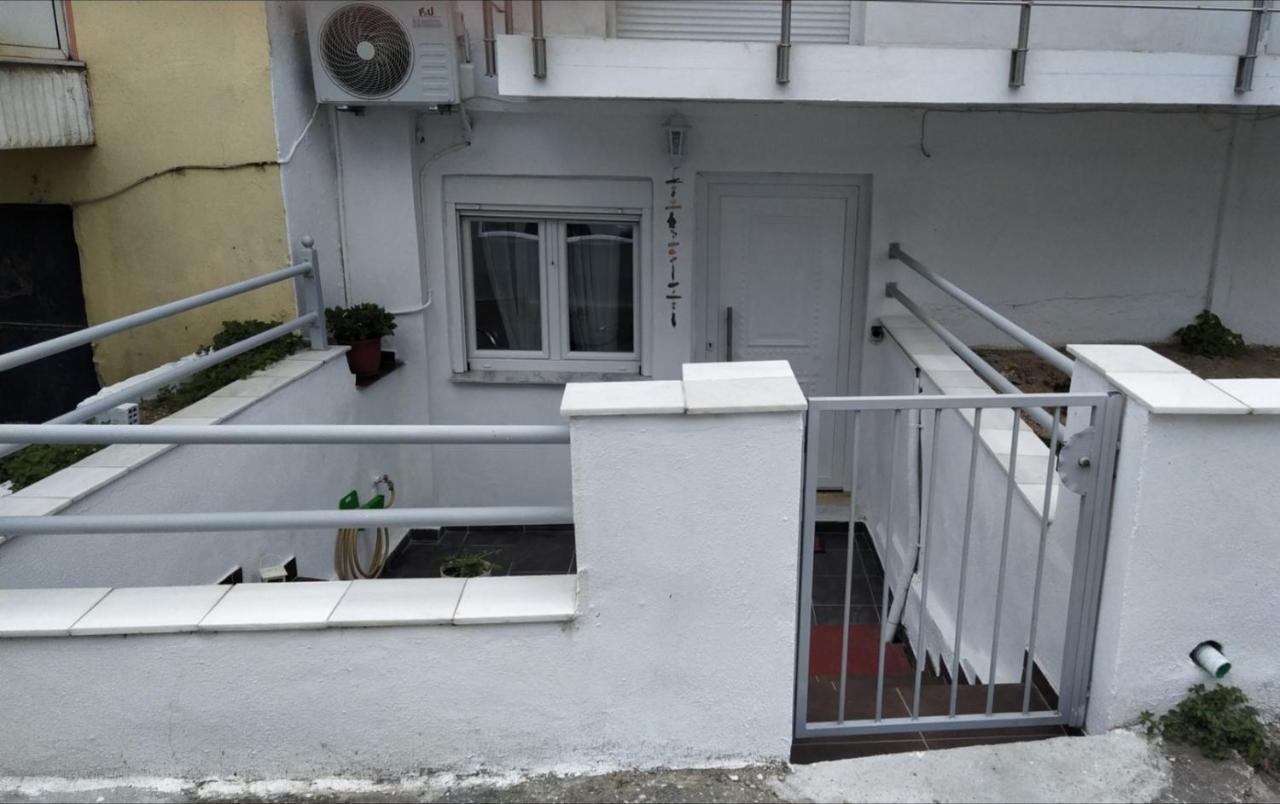 Celia'S Studio Apartment Nea Peramos  Luaran gambar